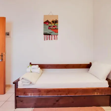 Alluring Holiday In Stournareika With Balcony * Pýli