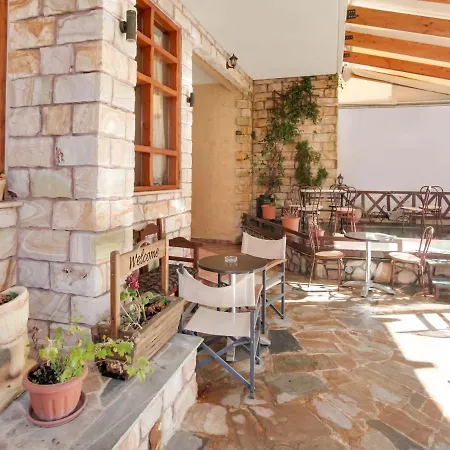 别墅 Alluring Holiday In Stournareika With Balcony